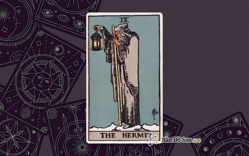 Lá bài Tarot The Hermit trong bộ Rider Waite Smith với ý nghĩa chiêm nghiệm, tĩnh lặng và tự tìm câu trả lời